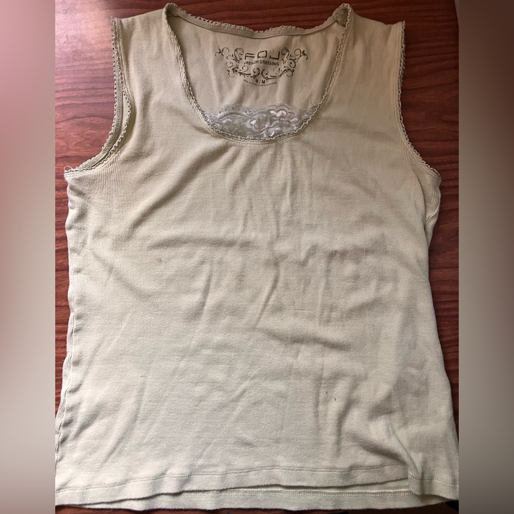 Light green ribbed tank with lace
